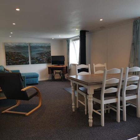 Relax In A 1 Bedroom Apartment Near A Country Pub آيماوث المظهر الخارجي الصورة
