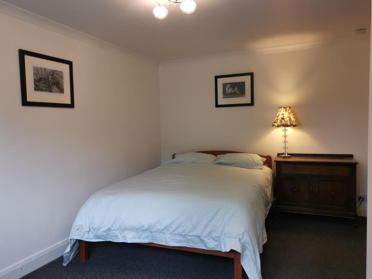 Relax In A 1 Bedroom Apartment Near A Country Pub آيماوث المظهر الخارجي الصورة